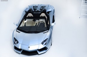 2013 Lamborghini Aventador Roadster