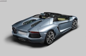 2013 Lamborghini Aventador Roadster