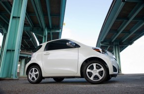 2013 Scion iQ