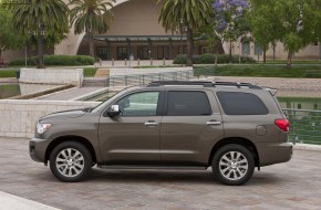 2013 Toyota Sequoia