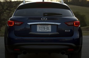 2013 Infiniti FX37 Review