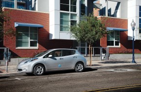 2012 Nissan LEAF