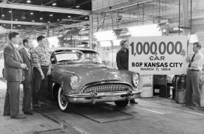 1000000_car_built_in_Fairfax_-_1954_-_Fairfax_Plant_Archives