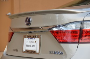 2013 Lexus ES Hybrid Review