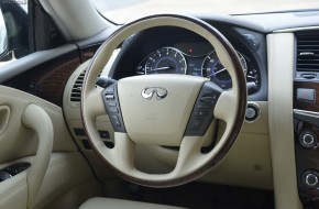 2013 Infiniti QX56 Review