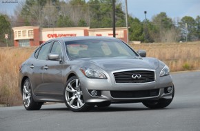 2013 Infiniti M56 Review