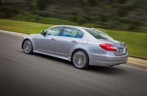 2013 Hyundai Genesis Sedan