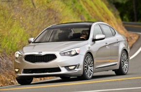 2013 Kia Cadena