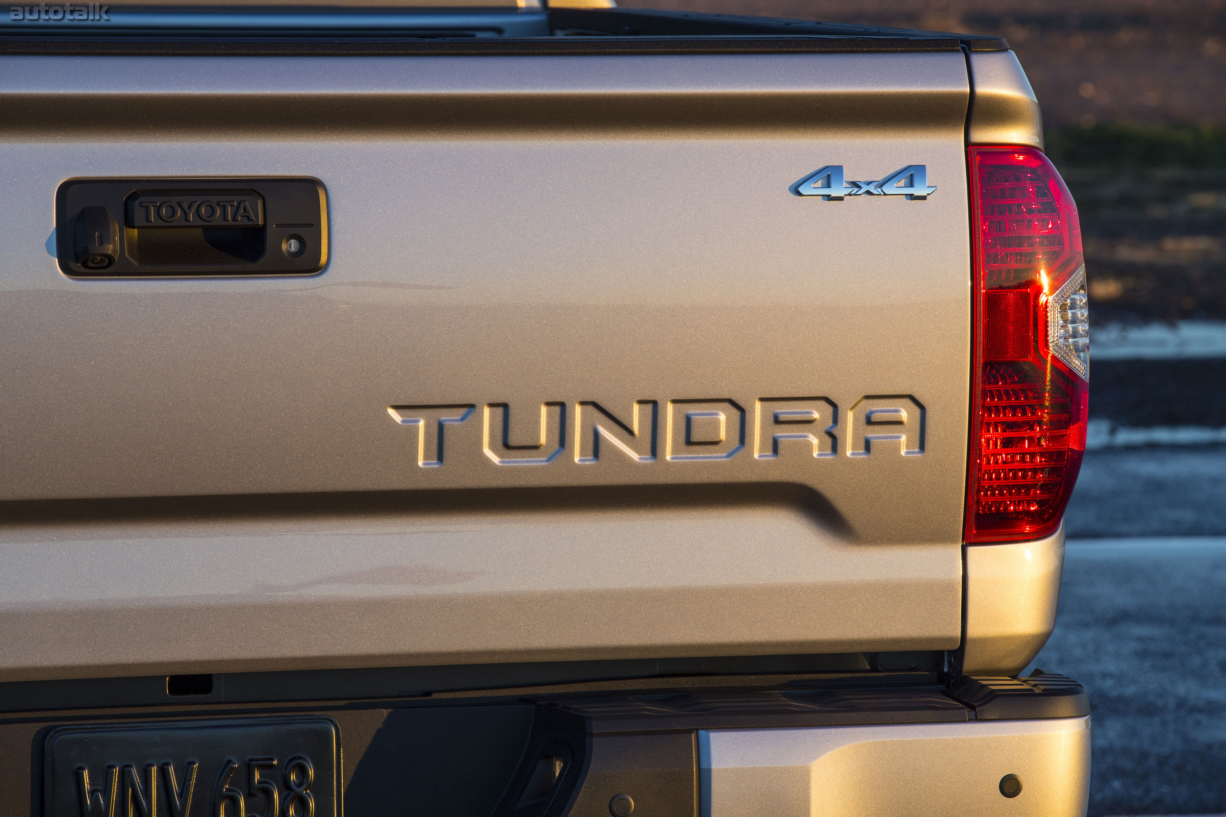 2014_Toyota_Tundra7