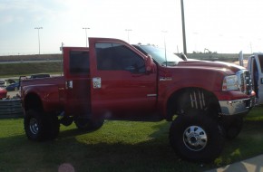 Pictures of Monster Trucks and Autos at Nopi Nationals 2006