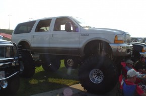 Pictures of Monster Trucks and Autos at Nopi Nationals 2006