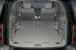 Chevy HHR Panel Delivers Style, Function And Fun In A New, Segment-Exclusiv