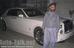 Bentley Spotted in Pakistan