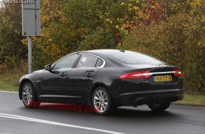 2016 Jaguar Xf Mule Spy Shots