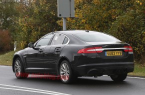 2016 Jaguar Xf Mule Spy Shots