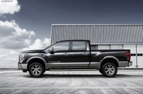 2016 Nissan Titan