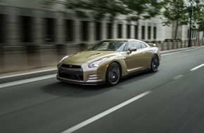 2016 Nissan GT-R 45th Anniversary Gold Edition