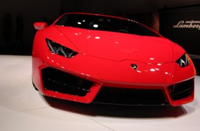 2016 Lamborghini Huracan LP 580-2 Reveal