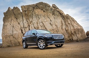 2016 Volvo XC90 T6 exterior