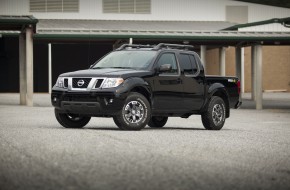 2016 Nissan Frontier Pictures