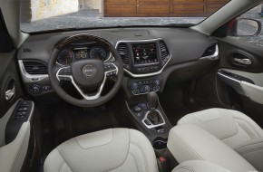 2016 Jeep Cherokee Overland Front Interior