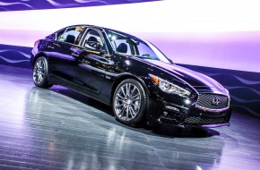 Infiniti at 2016 Chicago Auto Show