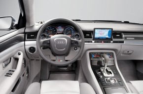 2007 Audi S8