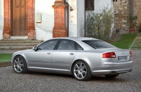 2007 Audi S8