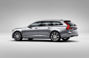 2017 Volvo V90 Studio rear