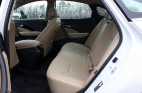 2016 Hyundai Azera Limited Review