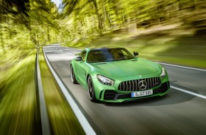 2017 Mercedes-AMG GT R