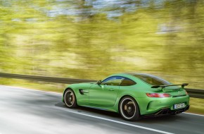 2017 Mercedes-AMG GT R