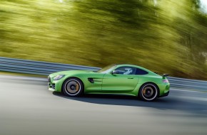 2017 Mercedes-AMG GT R