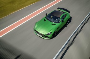 2017 Mercedes-AMG GT R