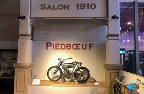 AutoTalk Visits Autoworld Brussels Complete Virtual Tour