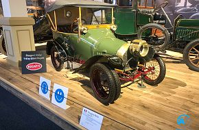 AutoTalk Visits Autoworld Brussels Complete Virtual Tour