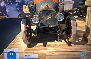 AutoTalk Visits Autoworld Brussels Complete Virtual Tour