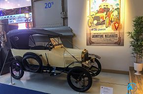 AutoTalk Visits Autoworld Brussels Complete Virtual Tour