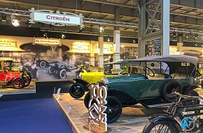 AutoTalk Visits Autoworld Brussels Complete Virtual Tour