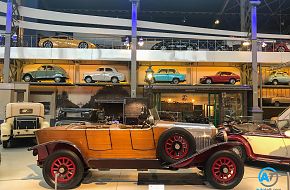 AutoTalk Visits Autoworld Brussels Complete Virtual Tour