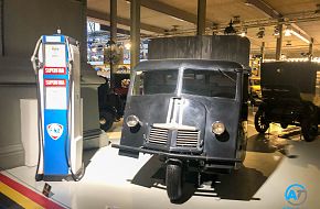 AutoTalk Visits Autoworld Brussels Complete Virtual Tour