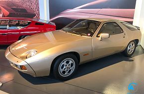 AutoTalk Visits Autoworld Brussels Complete Virtual Tour