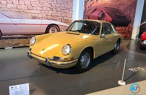 AutoTalk Visits Autoworld Brussels Complete Virtual Tour