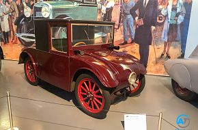 AutoTalk Visits Autoworld Brussels Complete Virtual Tour