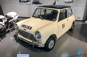 AutoTalk Visits Autoworld Brussels Complete Virtual Tour