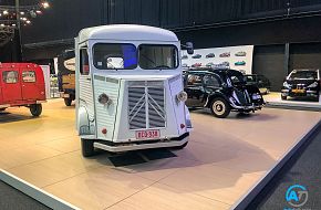 AutoTalk Visits Autoworld Brussels Complete Virtual Tour