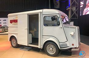 AutoTalk Visits Autoworld Brussels Complete Virtual Tour