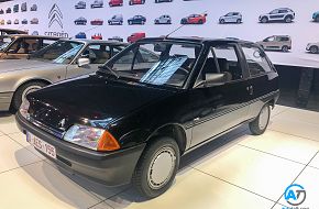 AutoTalk Visits Autoworld Brussels Complete Virtual Tour