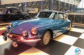 AutoTalk Visits Autoworld Brussels Complete Virtual Tour