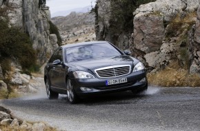 2007 Mercedes-Benz S-Class